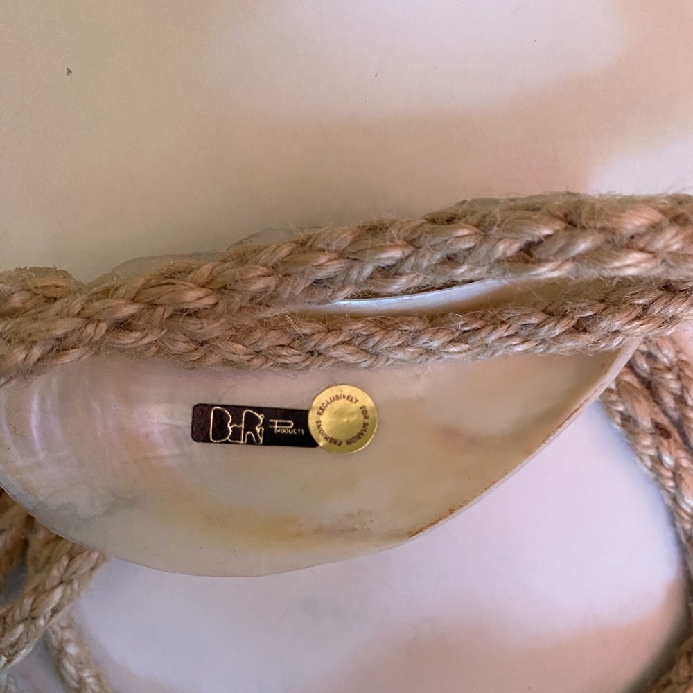 Belt- Elegant Cream Shell - Picture 5 of 11